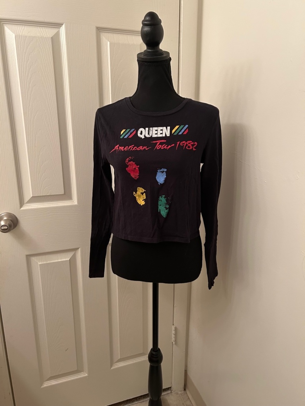 Queen American Tour 1982 Screen Stars T-Shirt Long Sleeve Size XS - Picture 2 of 7